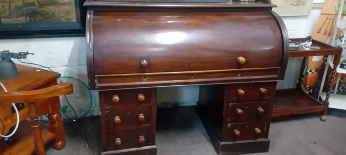 Victorian Mahogany Roll Top Desk - Image 2