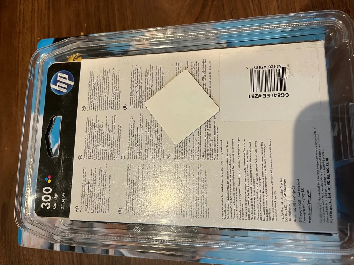 HP 300  Tri Pack Ink Pack - Image 2