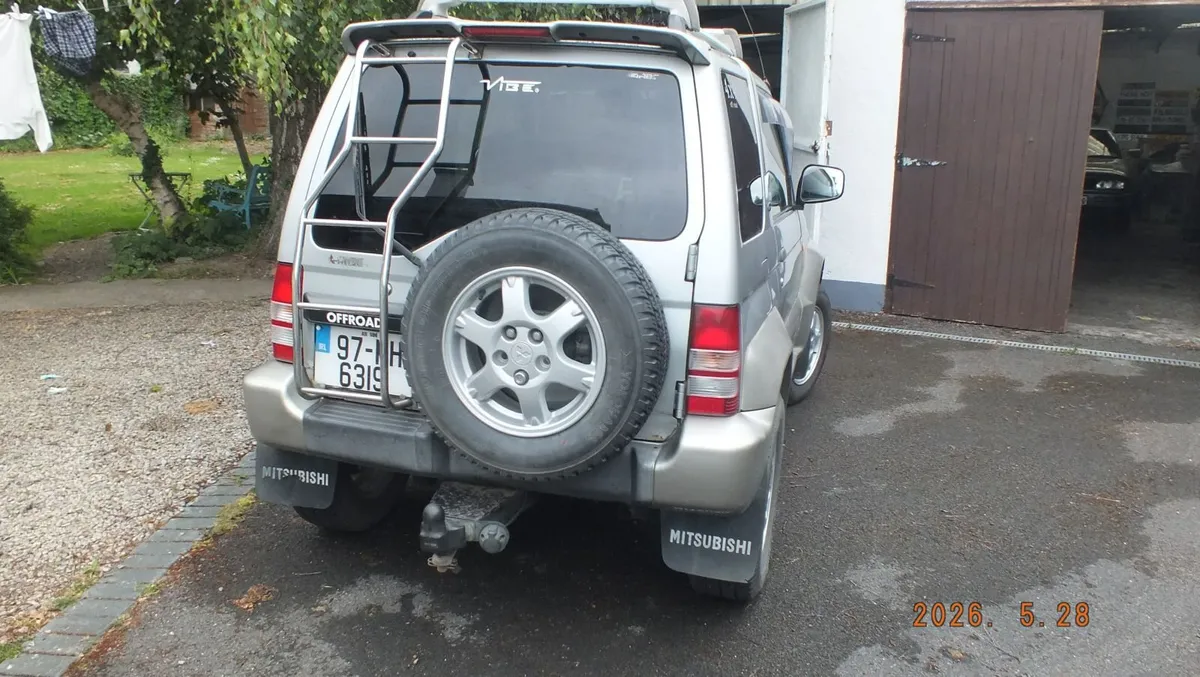 Mitsubishi Pajero 1997 - Image 2