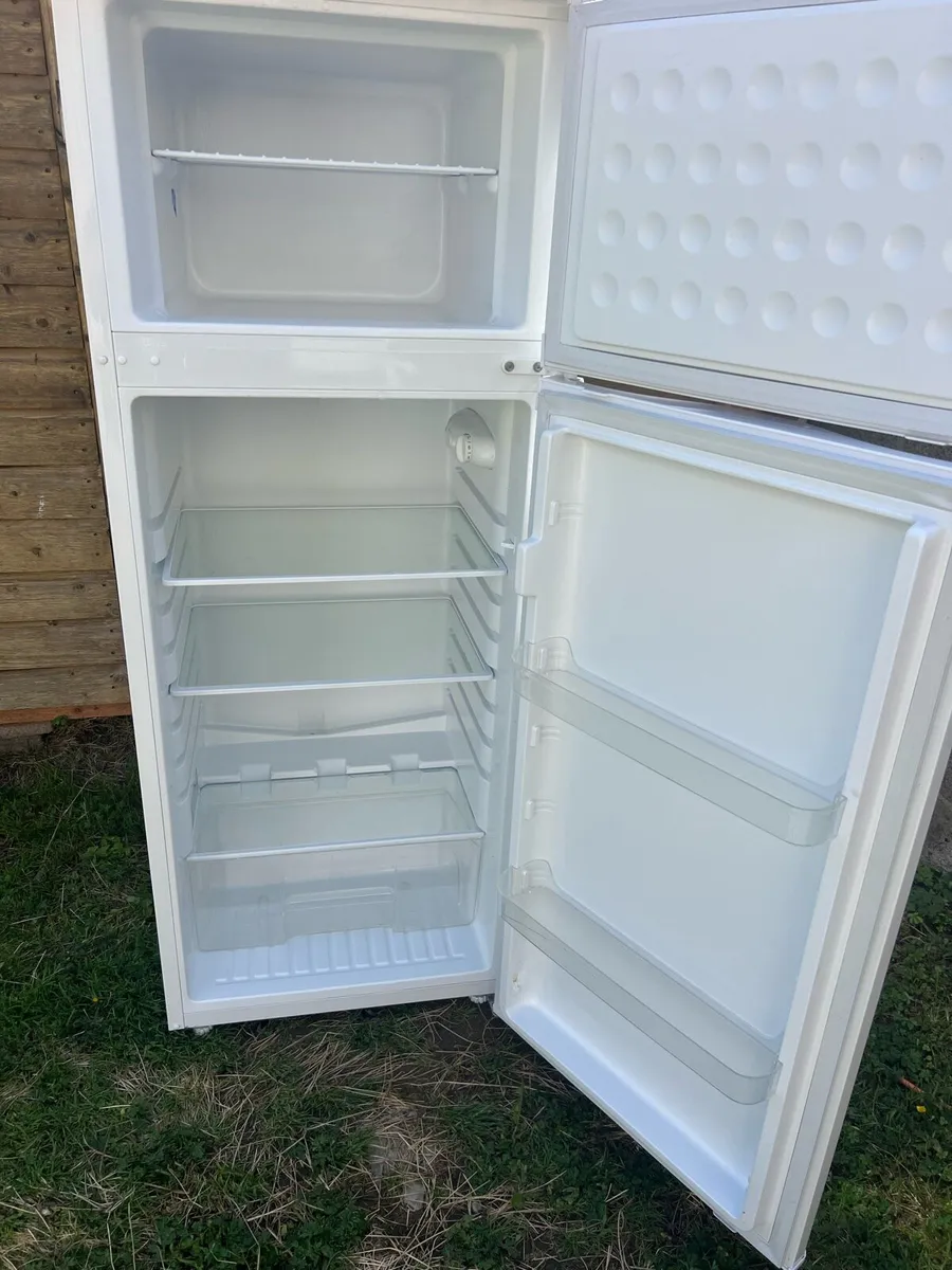 Fridge freezer - Image 4