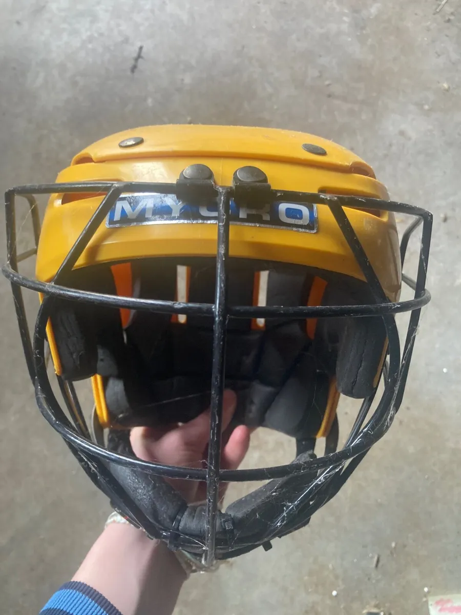 Mycro hurling helmet - Image 1