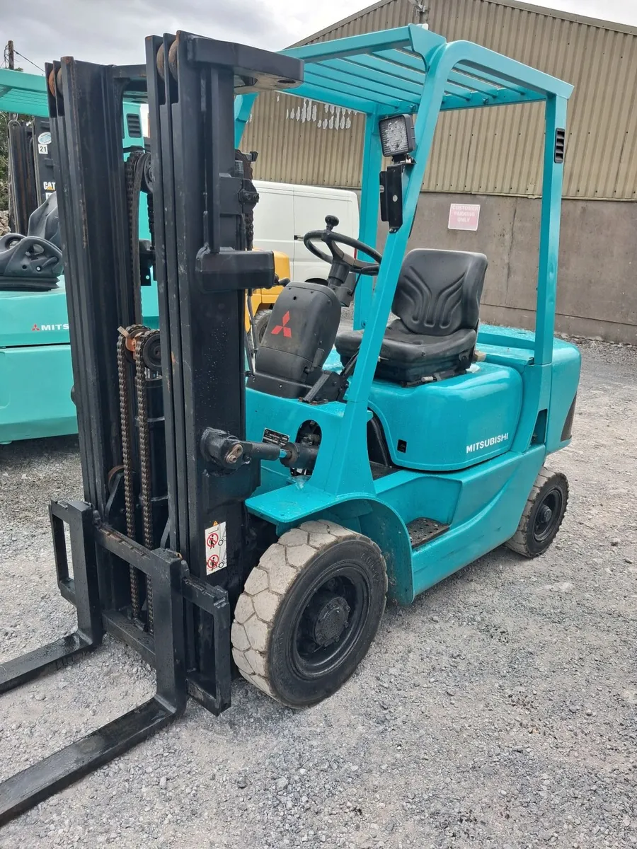 Mitsubishi Forklift - Image 2