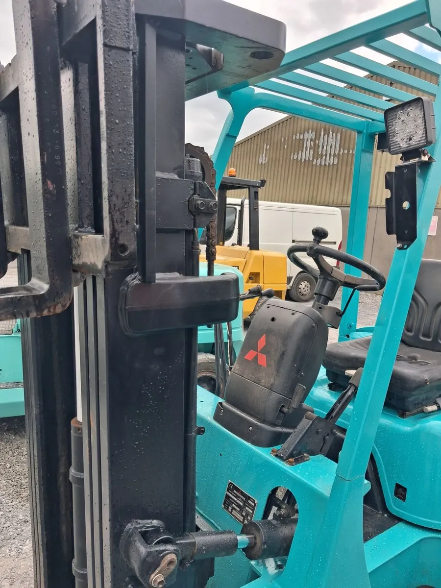 Mitsubishi Forklift - Image 3