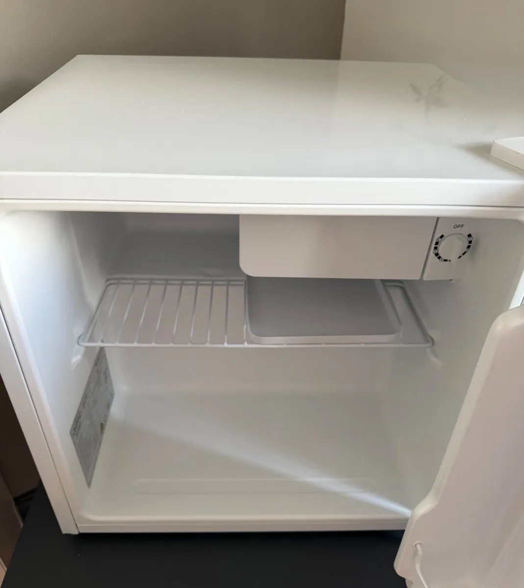 Table Top Fridge - Image 2