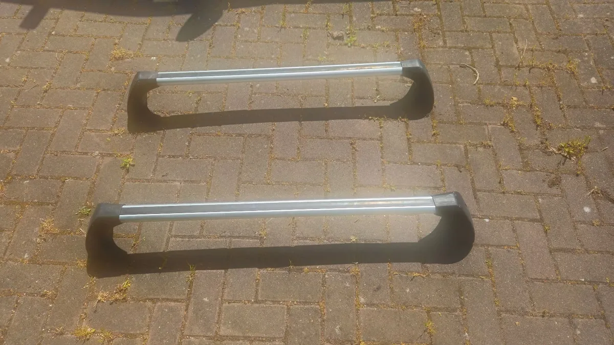 Genuine BMW Roof Bars - Image 3