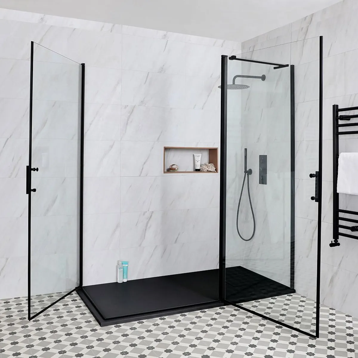 Shower doors & tray - Image 1