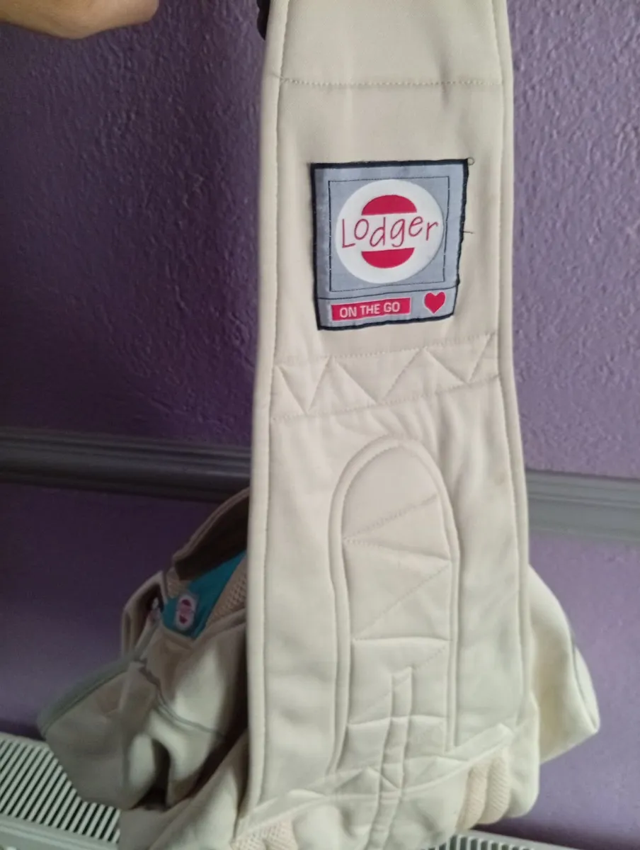 Baby sling - Image 1
