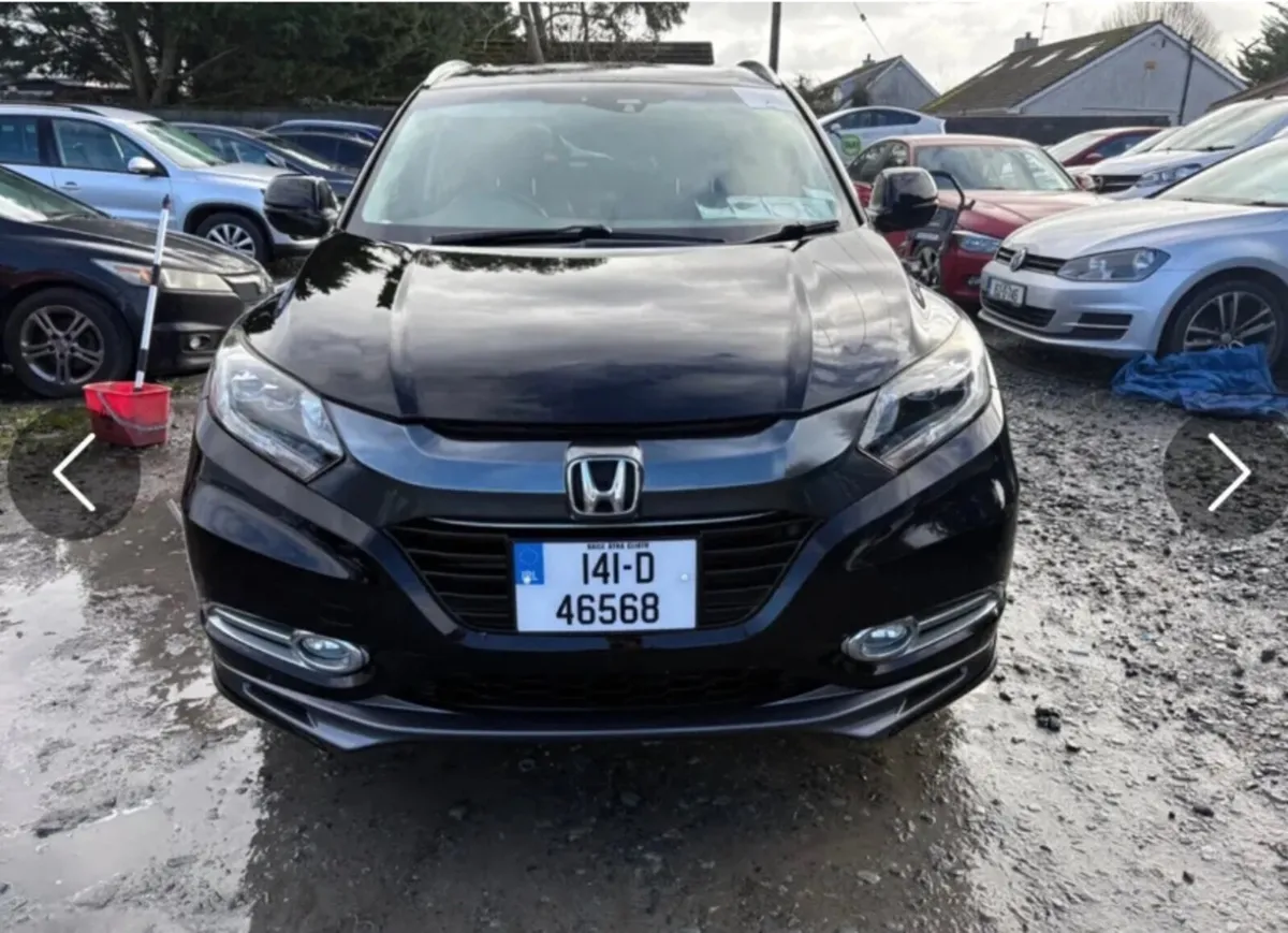 141 Honda Vezel 1.5 Hybrid no damage drive away - Image 4