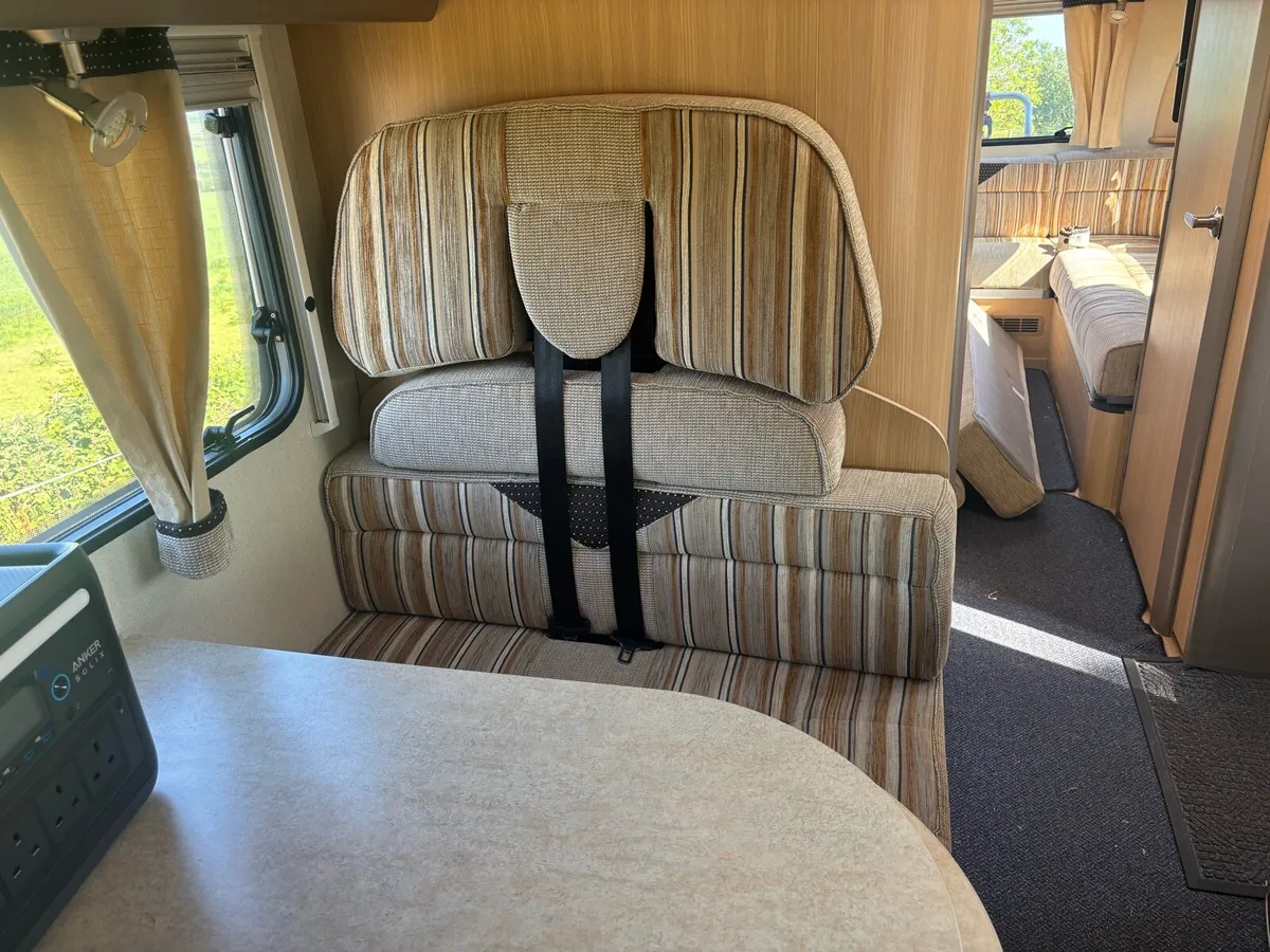 Bessacarr motorhome - Image 4