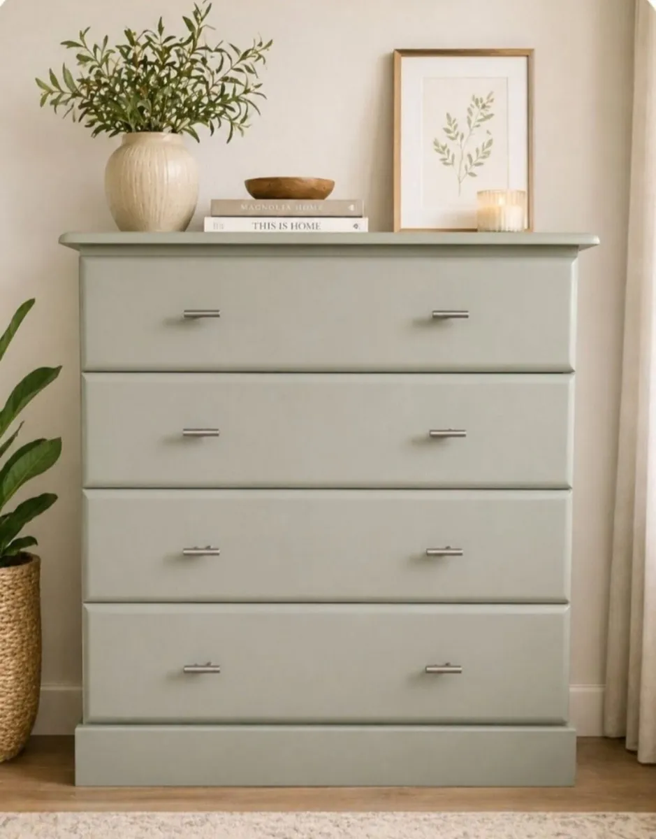 Chest of Drawers - Image 1