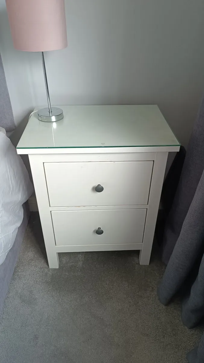 Bed side lockers - Image 1