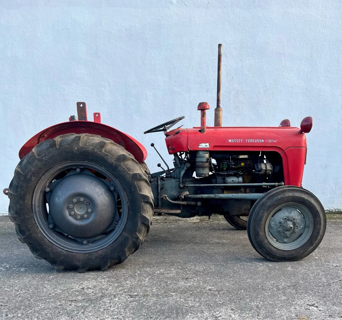 Massey Ferguson 35 - Image 1