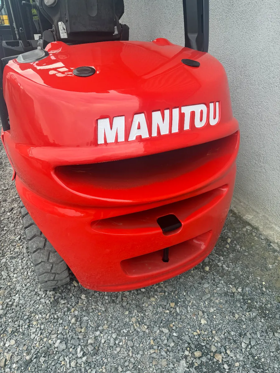 Manitou MI25D Container Spec Forklift - Image 4