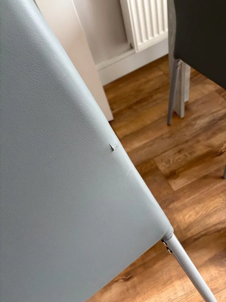 Table and 6 chairs - Image 3