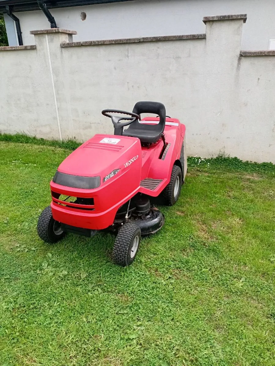 Ride on lawnmower - Image 2