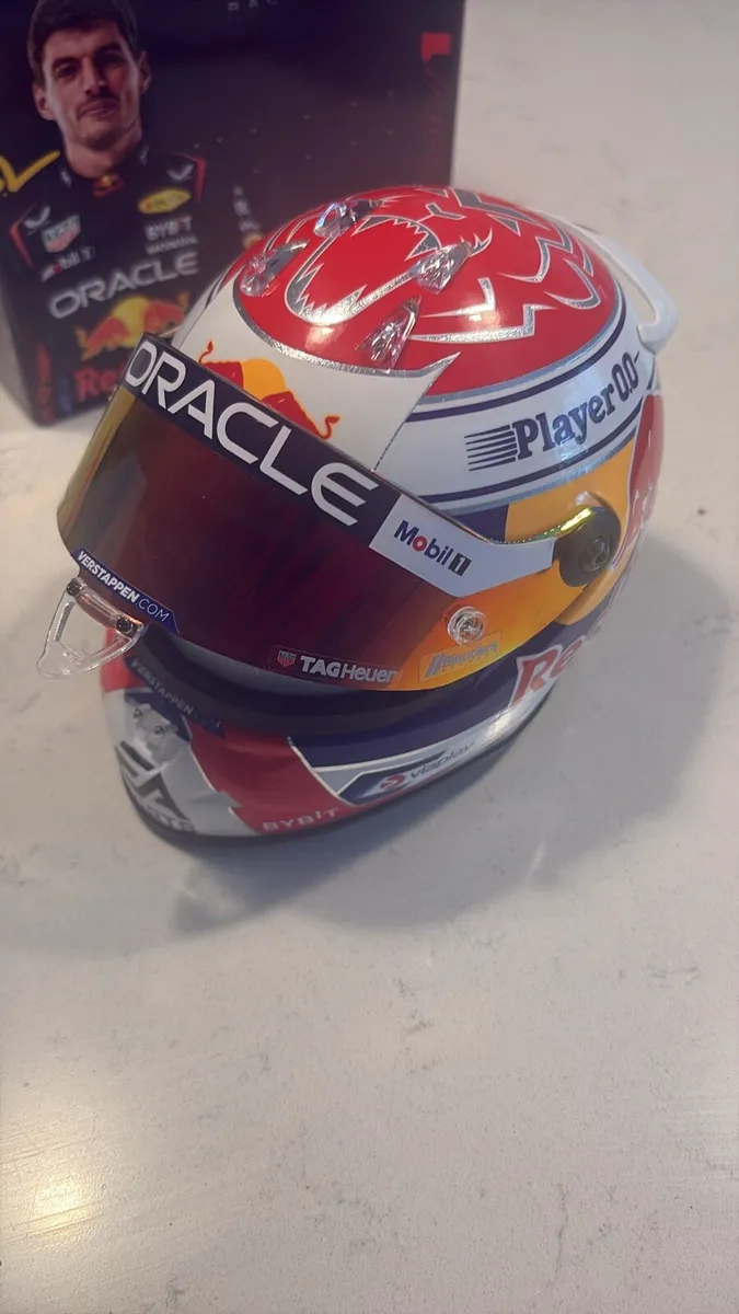 Max Verstappen 2024 Season 1:2 Helmet Ltd. Edition - Image 4