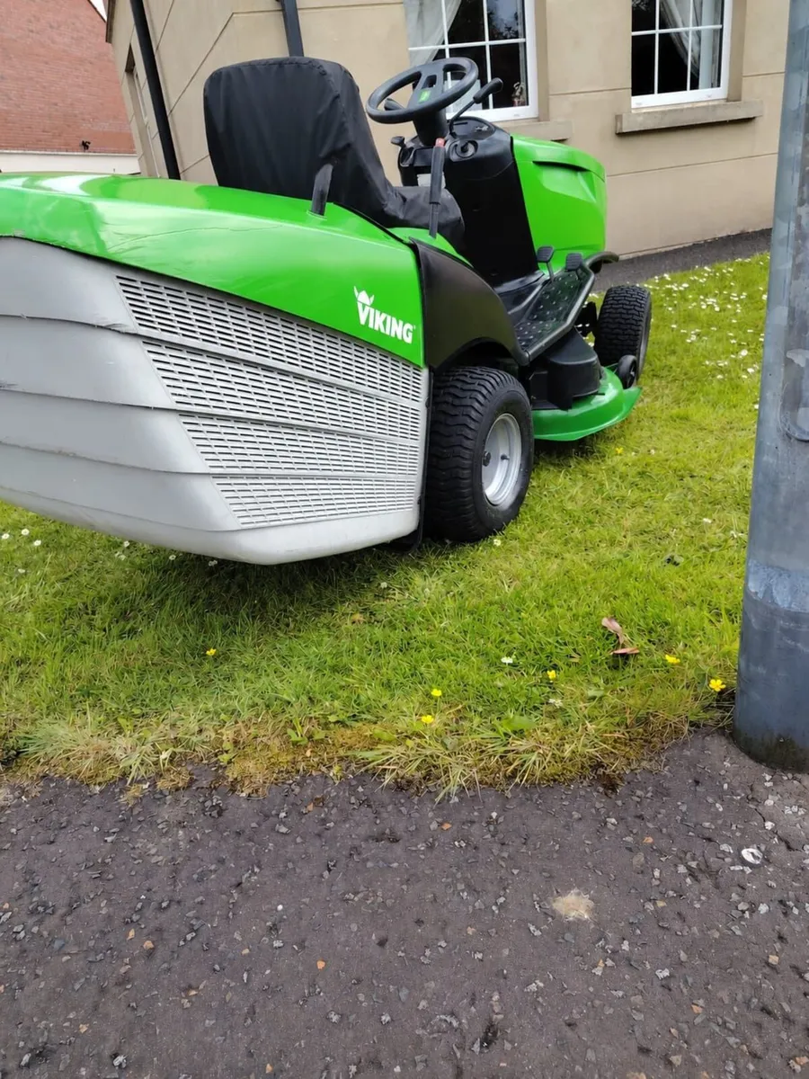 Viking ride on lawnmower - Image 4