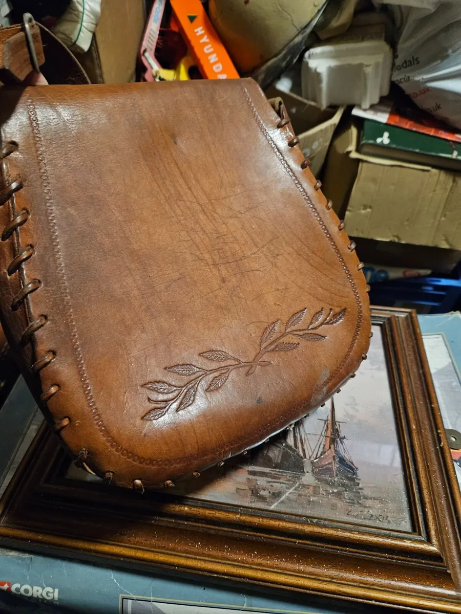 Vintage Leather Bag - Image 4