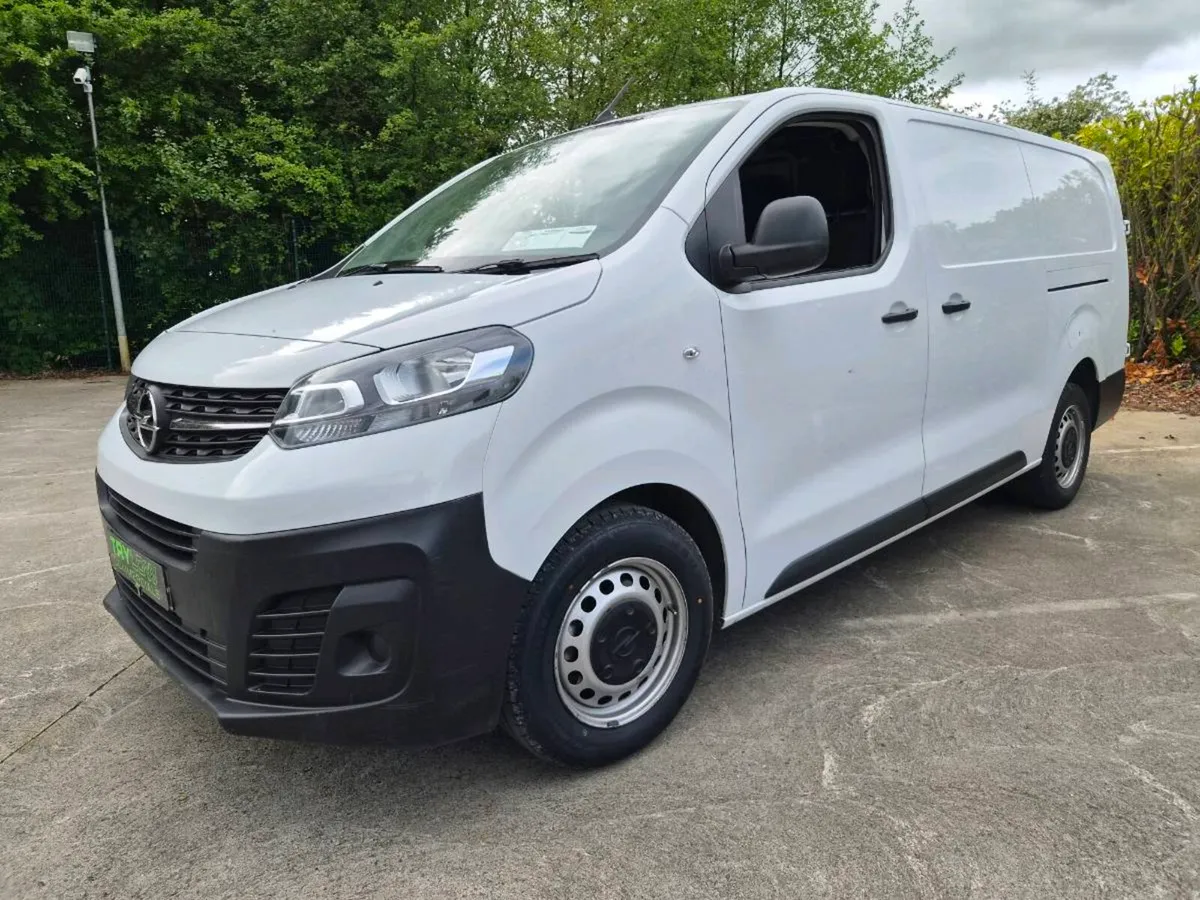 2023 Opel Vivaro One Owner Tiny Kms Crvt 5/27 - Image 2