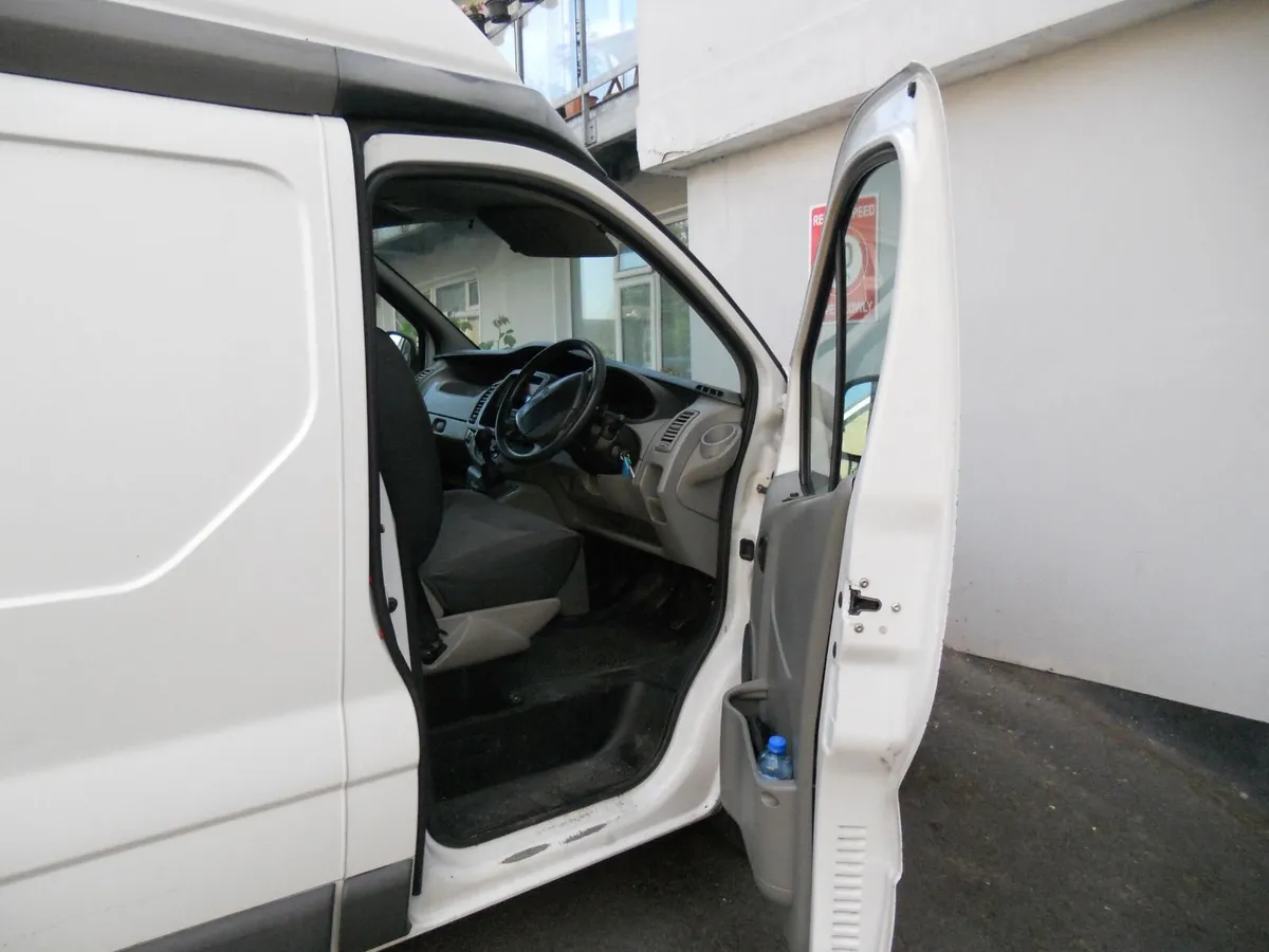 Renault Trafic 2012 - Image 4