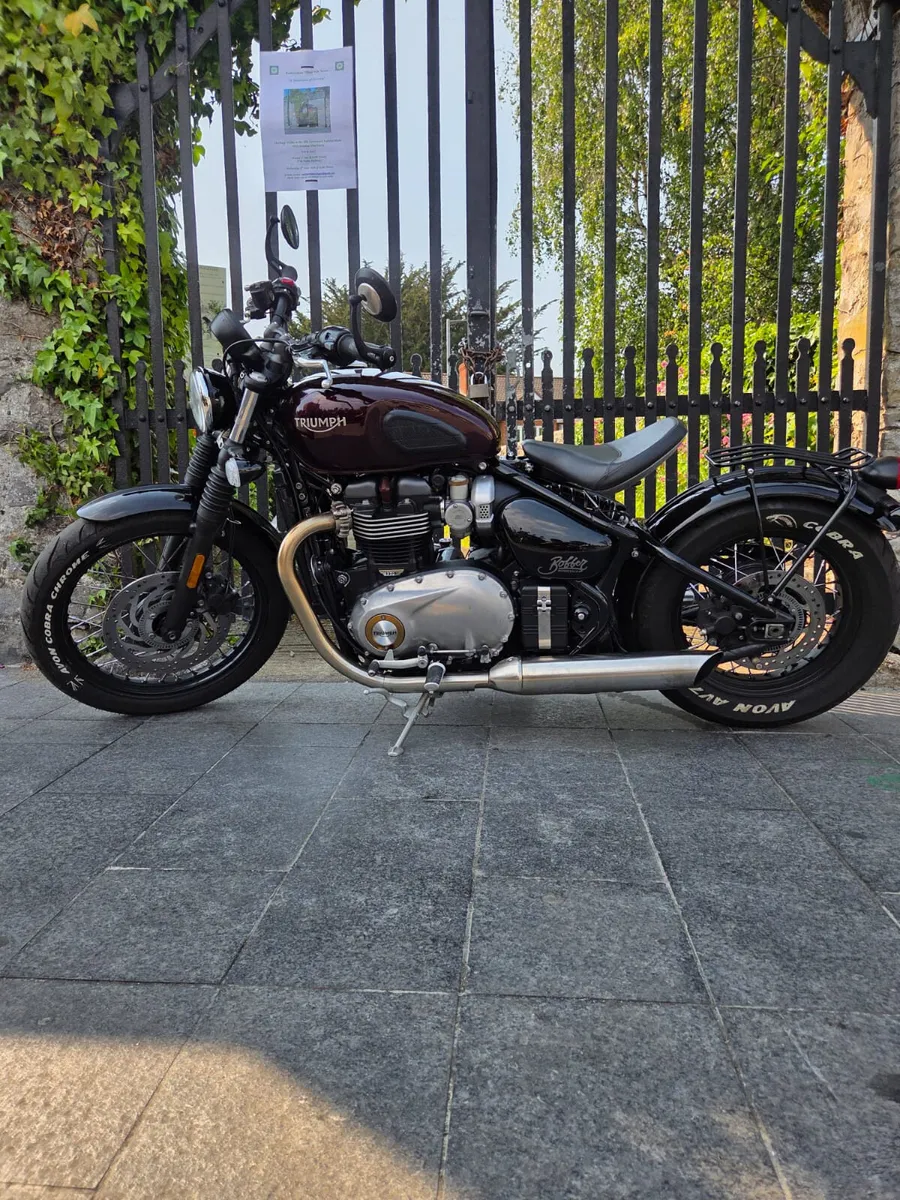 2019 TRIUMPH BOBBER 1200 MOTO4U - Image 1