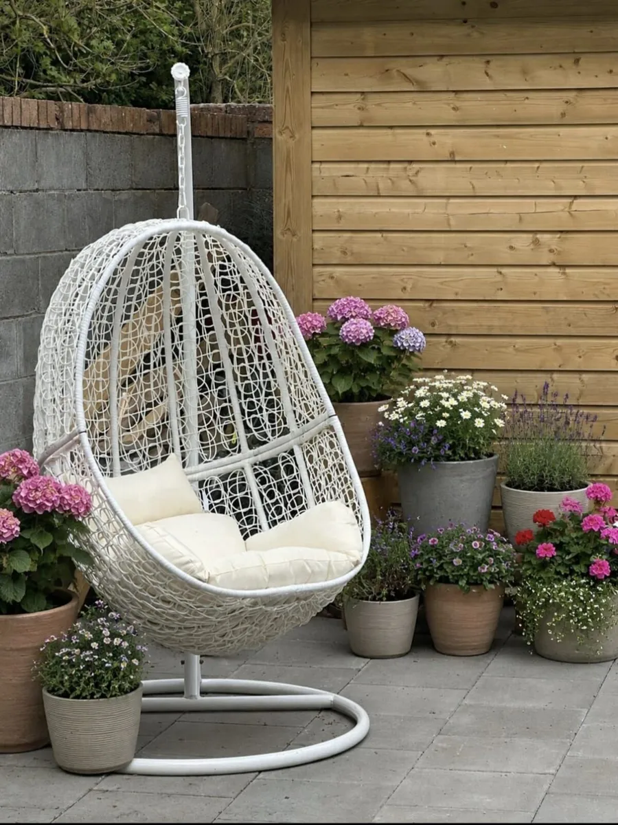 Summer Sale! Hanging Egg Chair Swing - Image 1