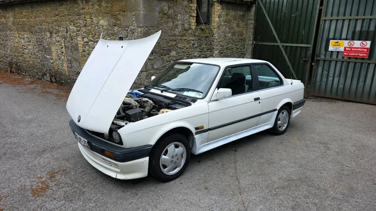 1989 BMW e30 316 - Image 2