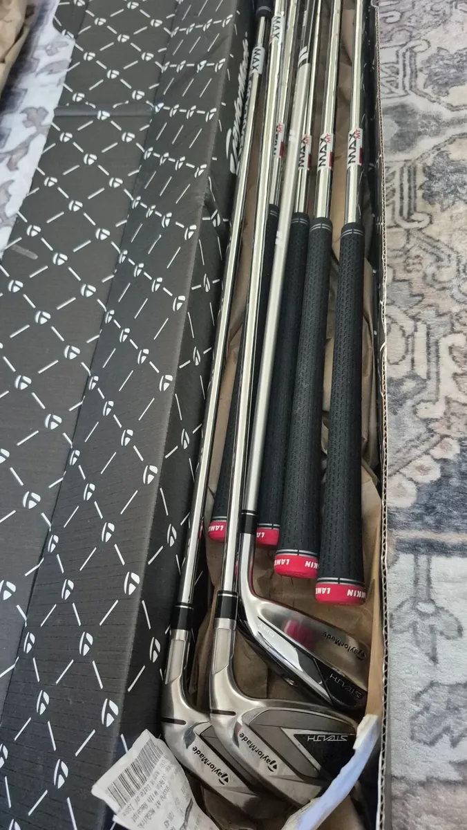 Taylormade Stealth Irons + Hybrid - Image 2