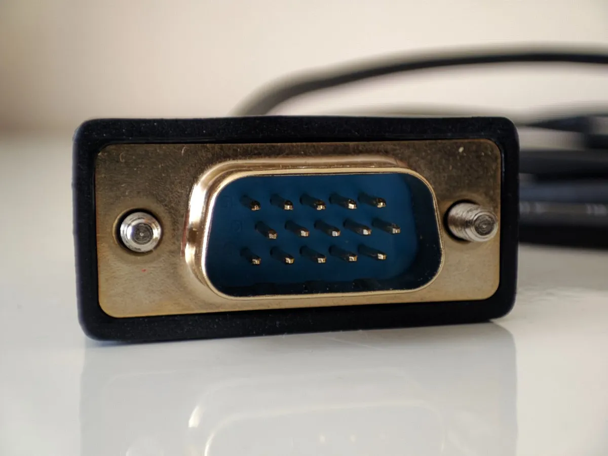 Amazon Basics HDMI (Source) to VGA (Display) Cable - Image 4