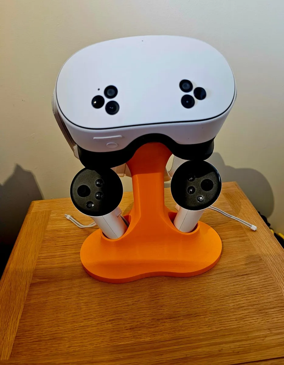 Meta quest 3s vr head set - Image 1
