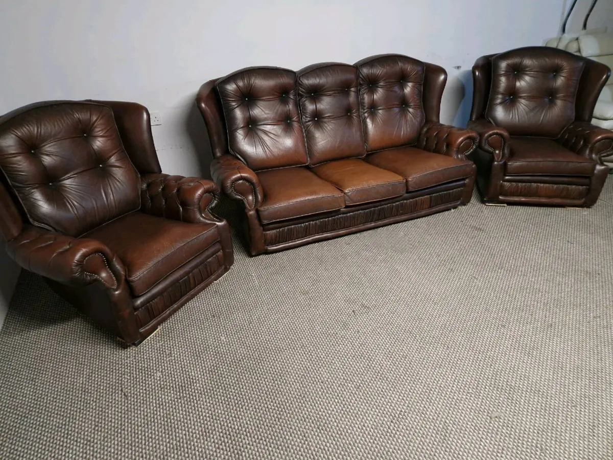 Chesterfield - Image 4