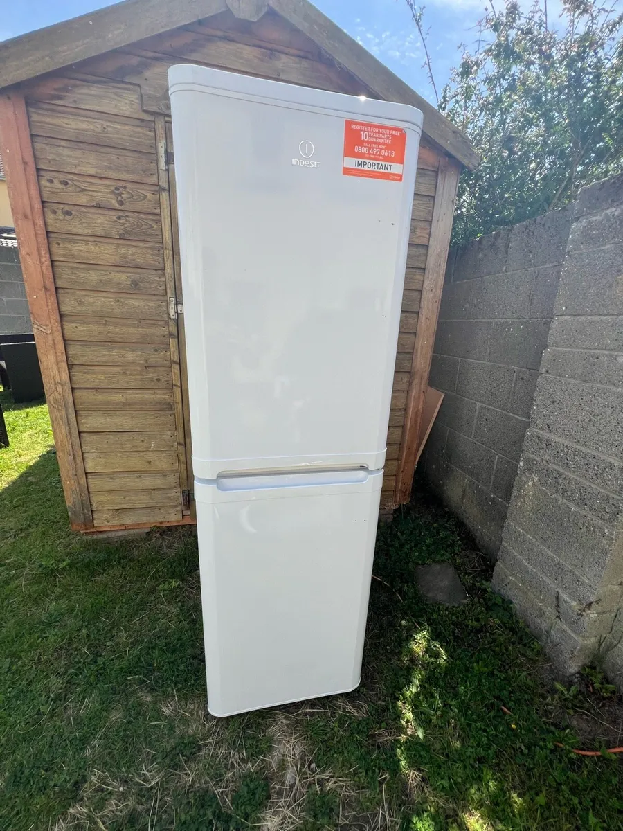 Fridge freezer - Image 1