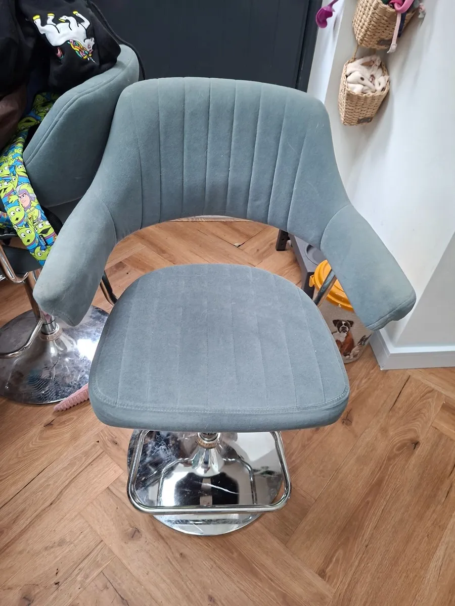 Bar stools - Image 3