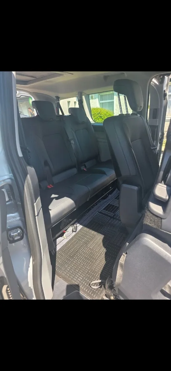 Ford transit custom  2.5 Plugin Hybrid petrol - Image 4