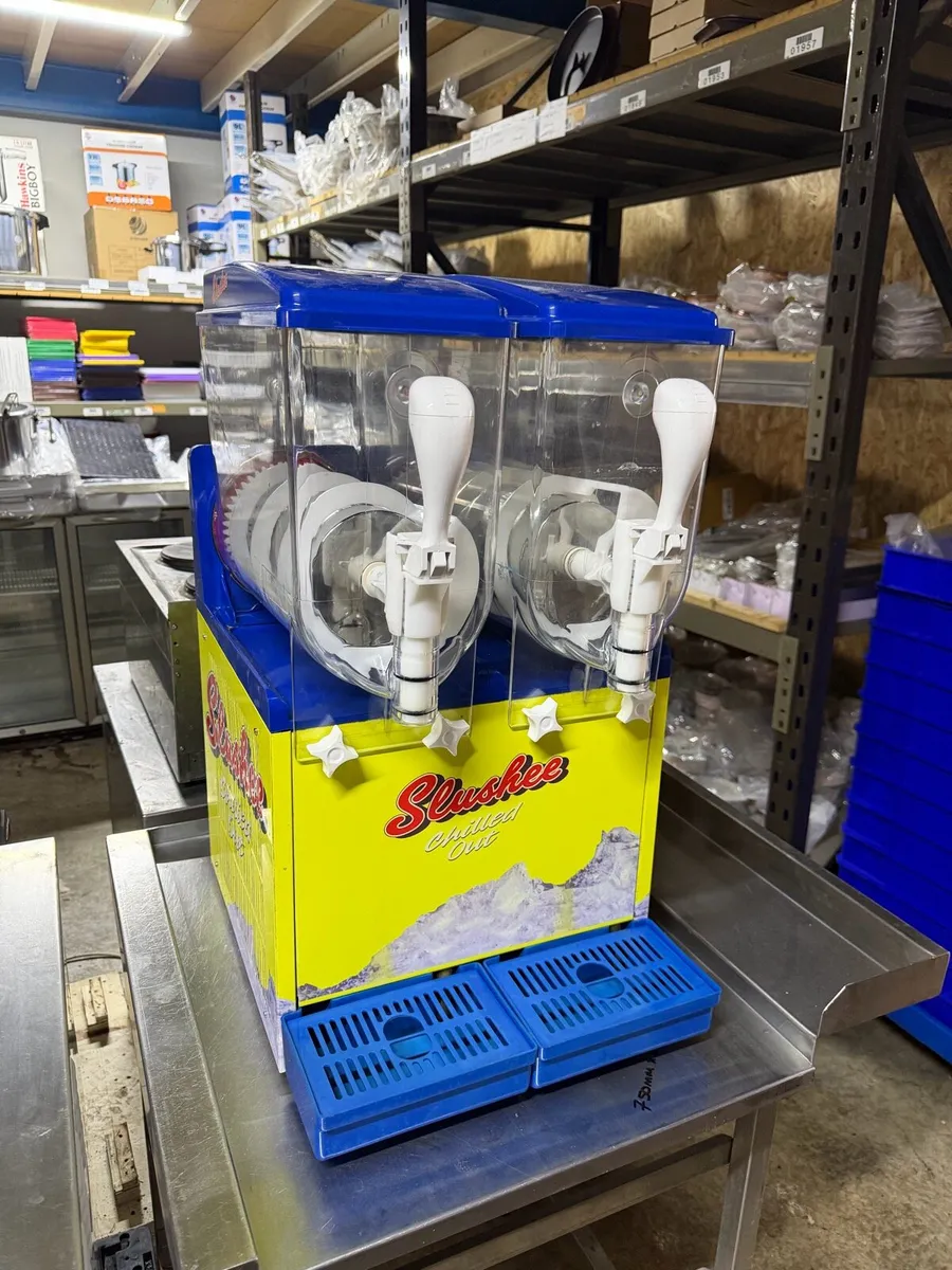 Slush Machine - Image 1