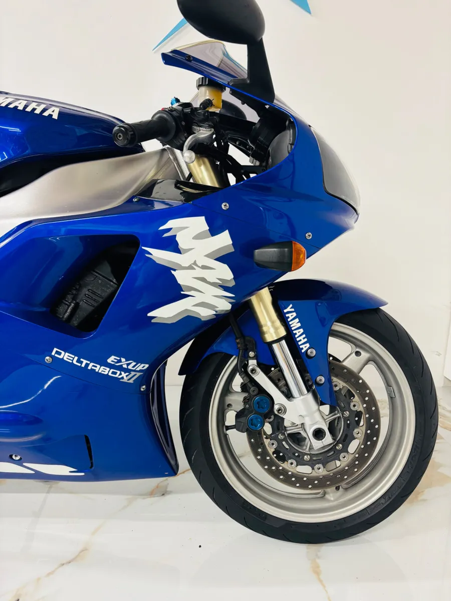 YAMAHA R1 1998 4xv - Image 4