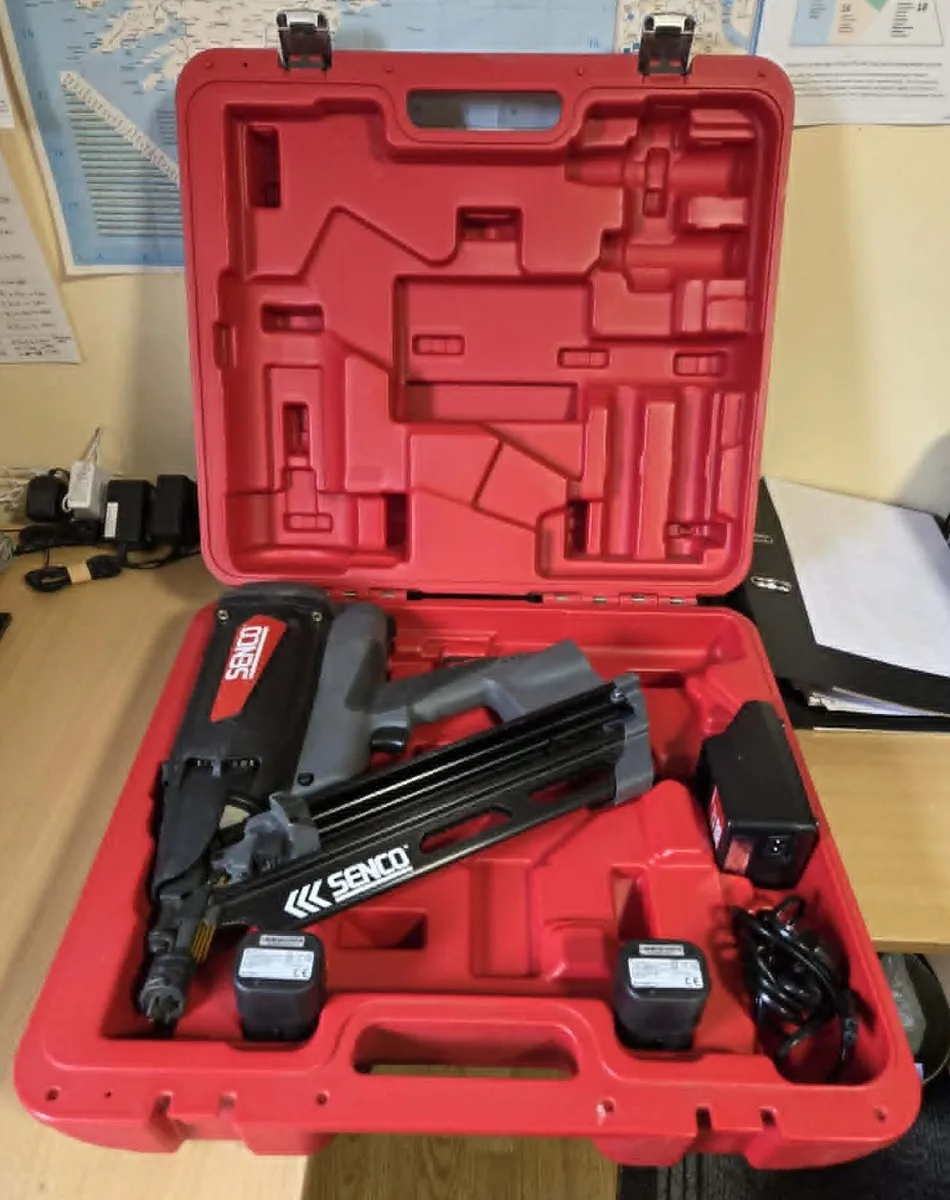 SENCO SGT90i Gas Nail Gun - Image 2