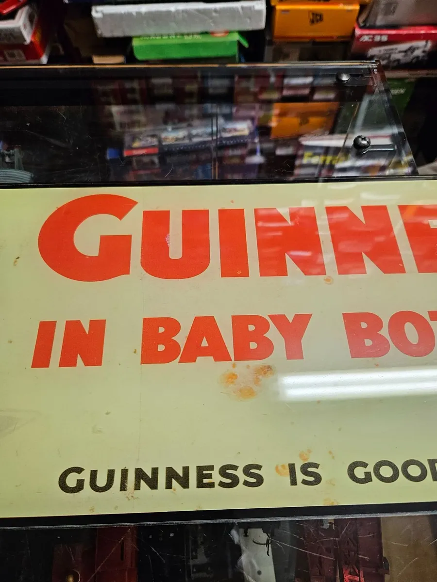 Glass Guinness Sign - Image 4