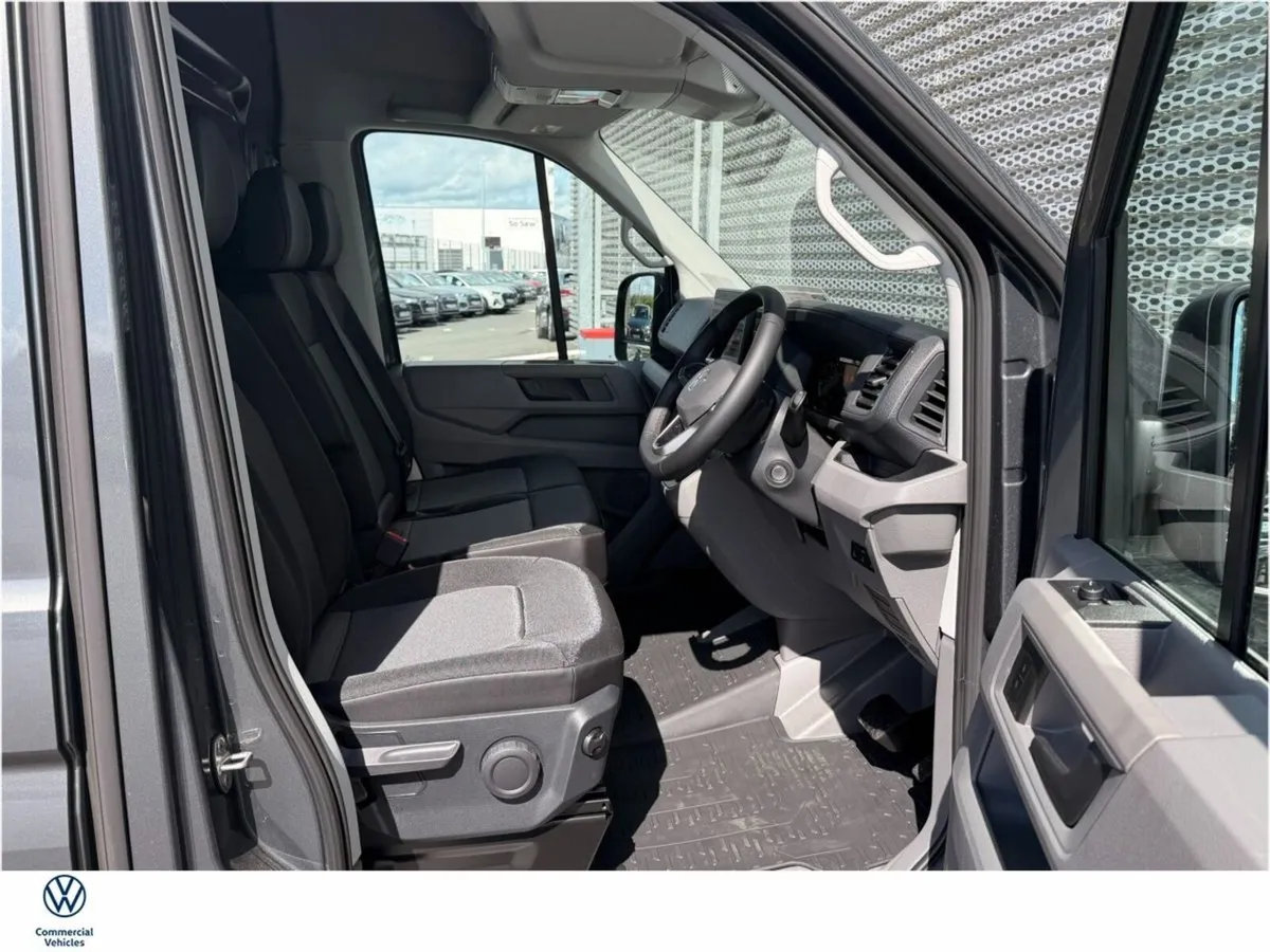 Volkswagen Crafter 4-Motion Highline MWB 177HP Aut - Image 2