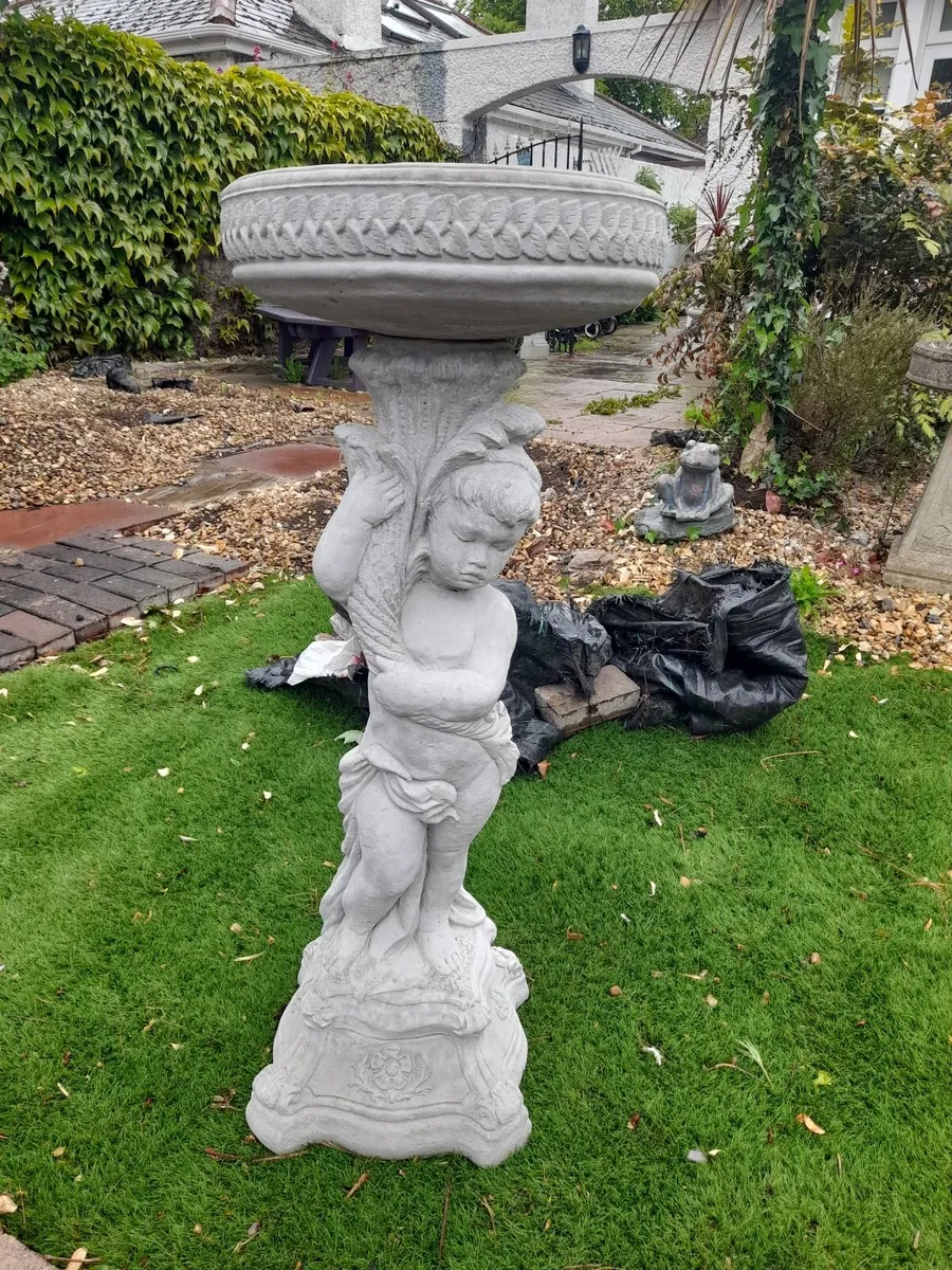 Classic Large Bird Bath - Brand New - Only 85 - Image 4
