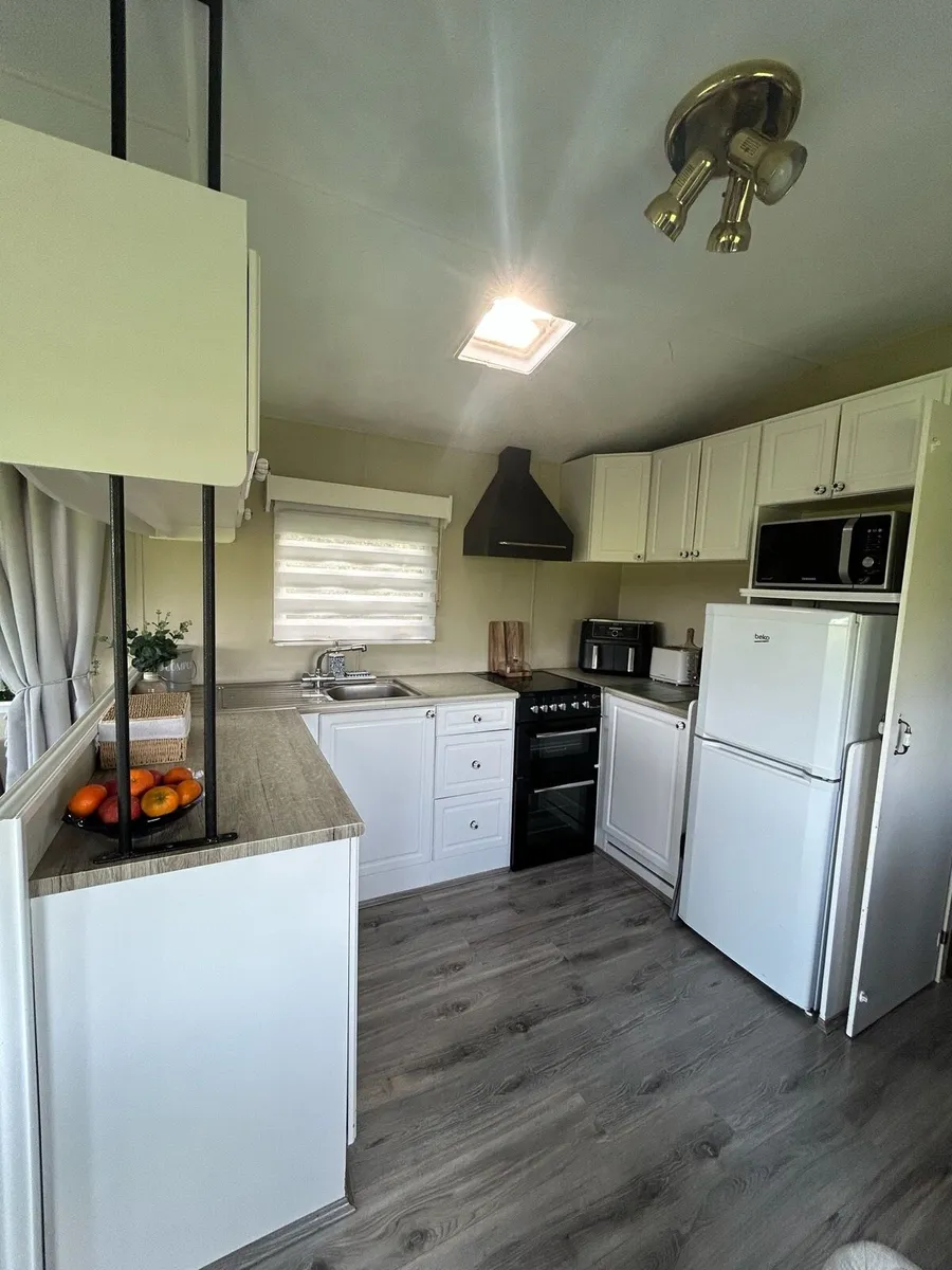 Clean Mobile Home - Image 3