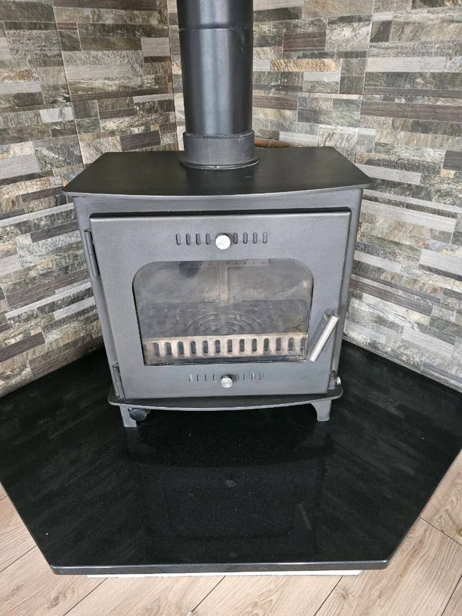 Stove - Image 1