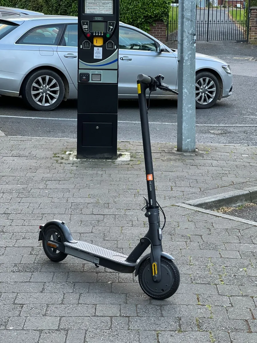 Xiaomi Mi 1S Electric Scooter - Image 4