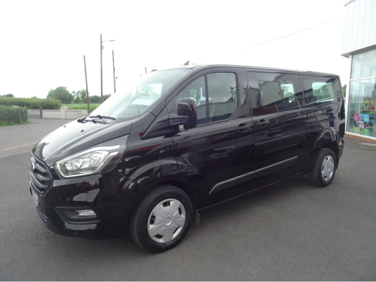 Ford Transit Custom KOMBI  9 SEATER TREND . 2.0L 1 - Image 2
