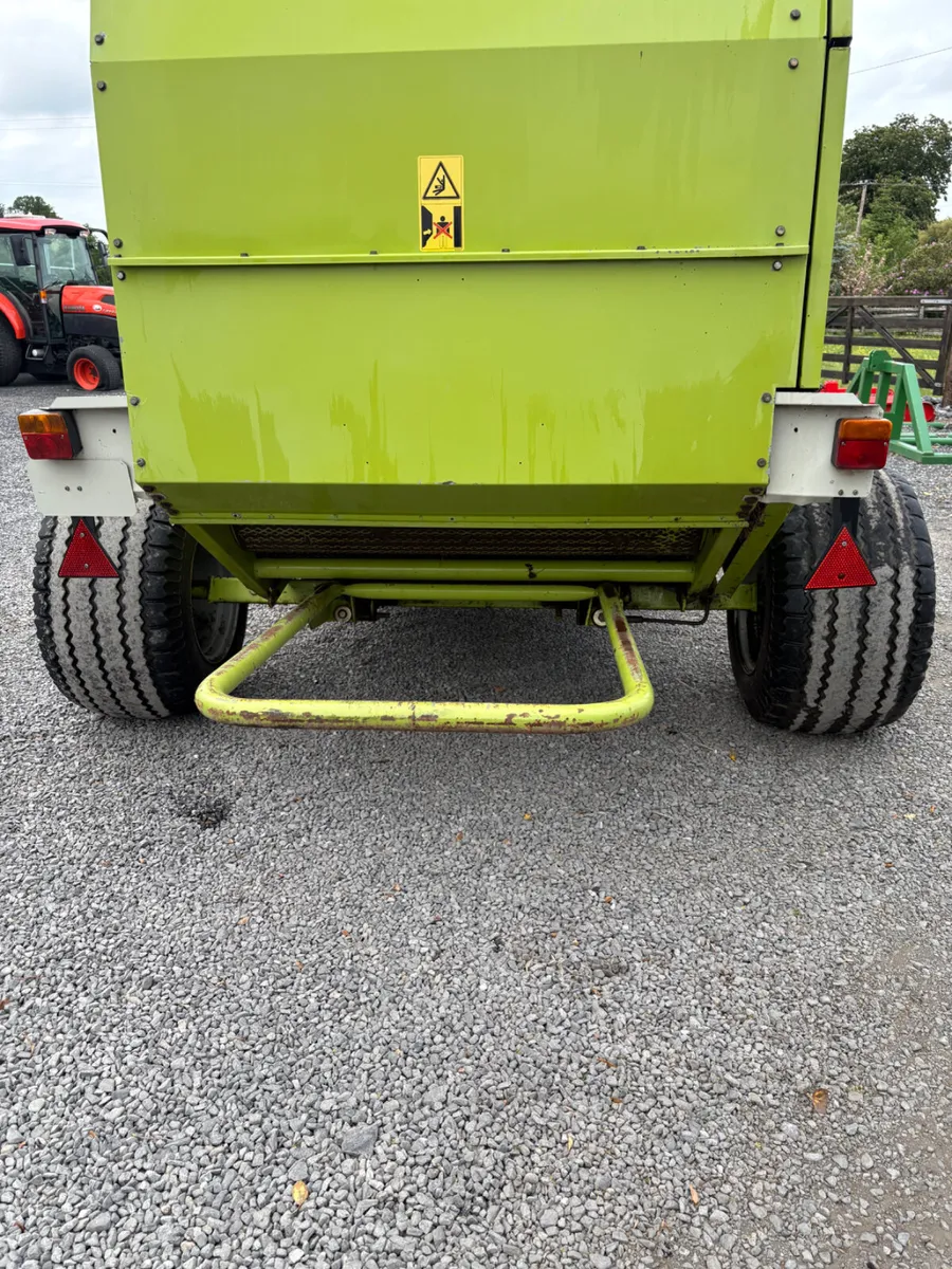 Claas Round Bailer - Image 4