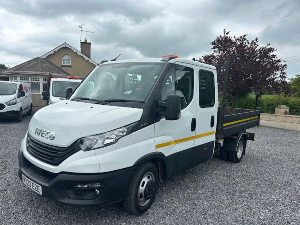 Iveco Daily Crew Cab Tipper - Image 2