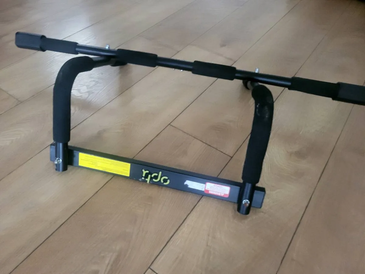 pull up bars - Image 1