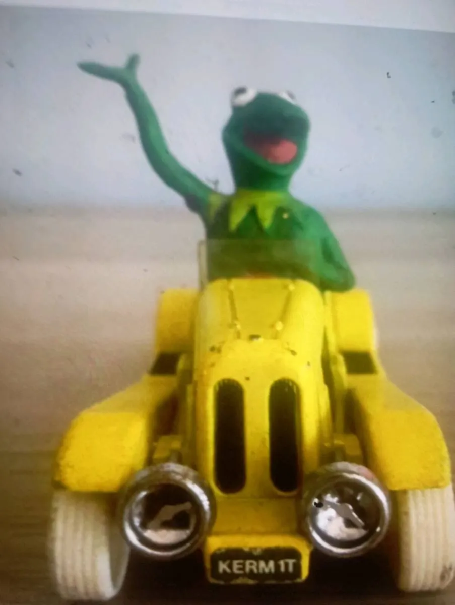 VINTAGE CORGI 1979 DIE--CAST KERMIT  THE FROG. - Image 1