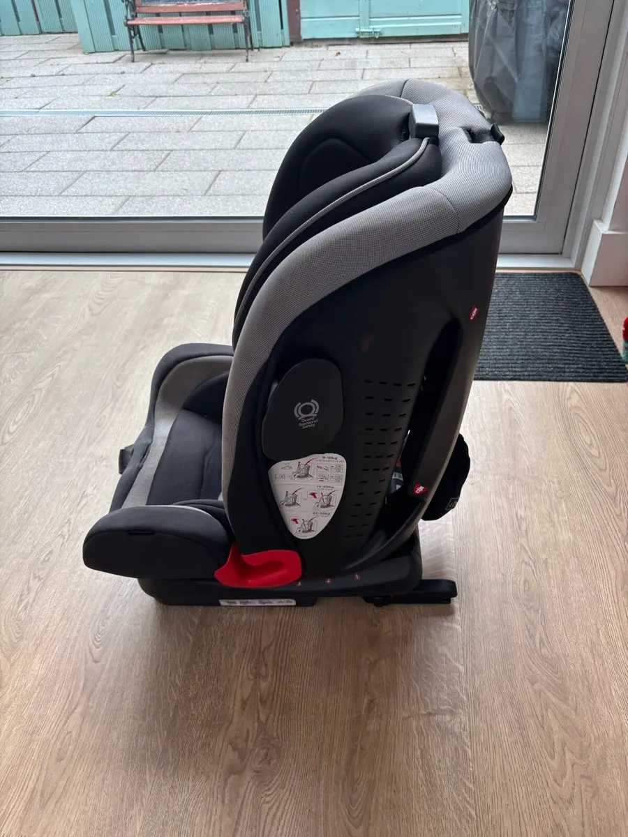 Child Car Seat - Image 4