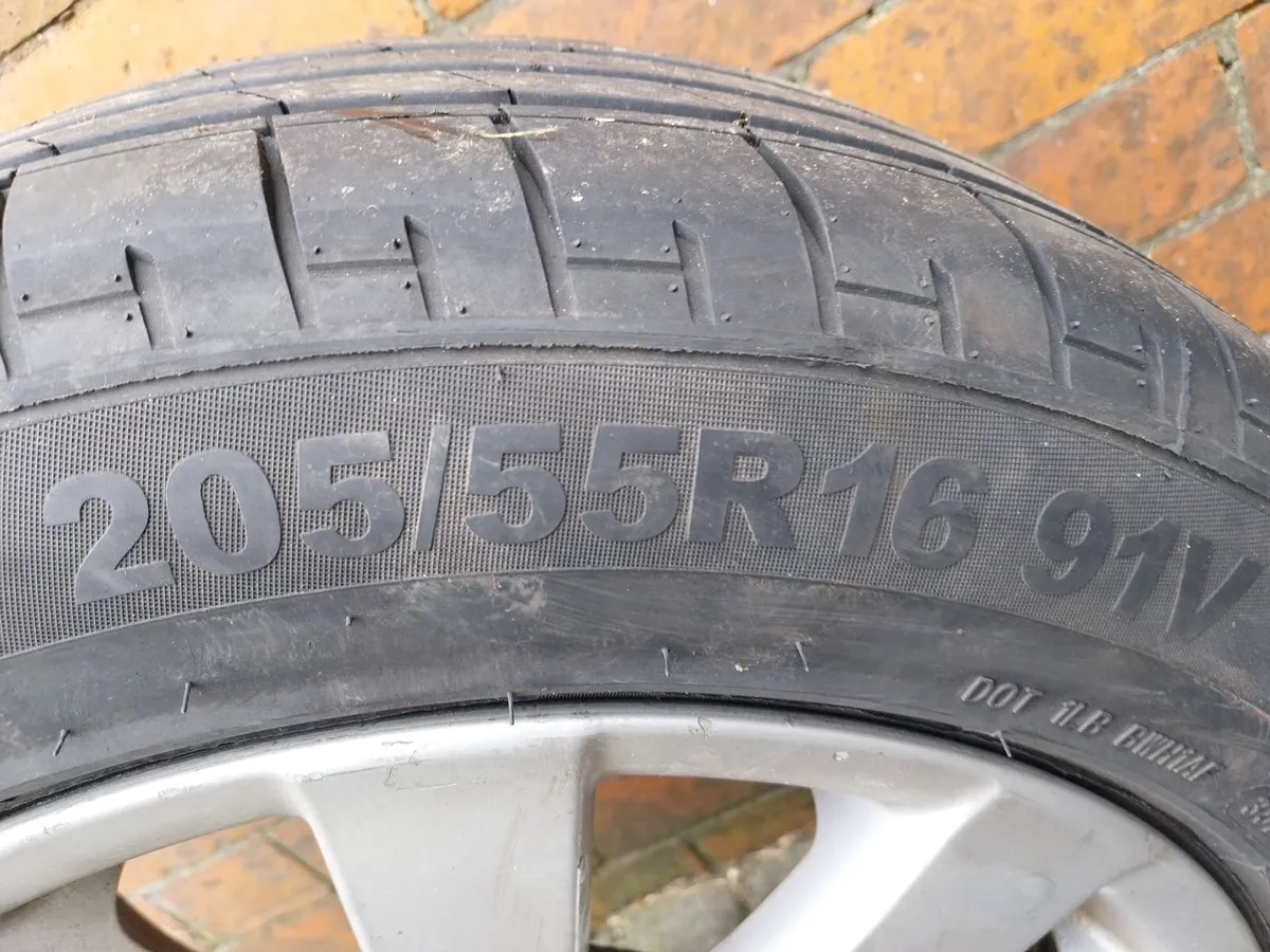 Tire size 205/55R16 91V - Image 1